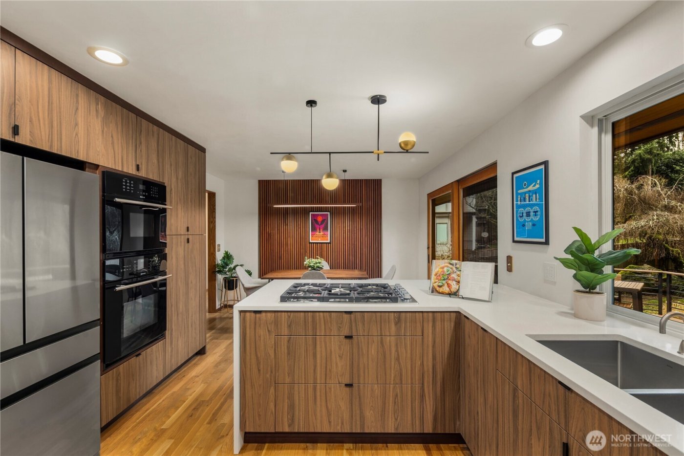 16700 SE 31st Street , Bellevue, WA 98008-5721