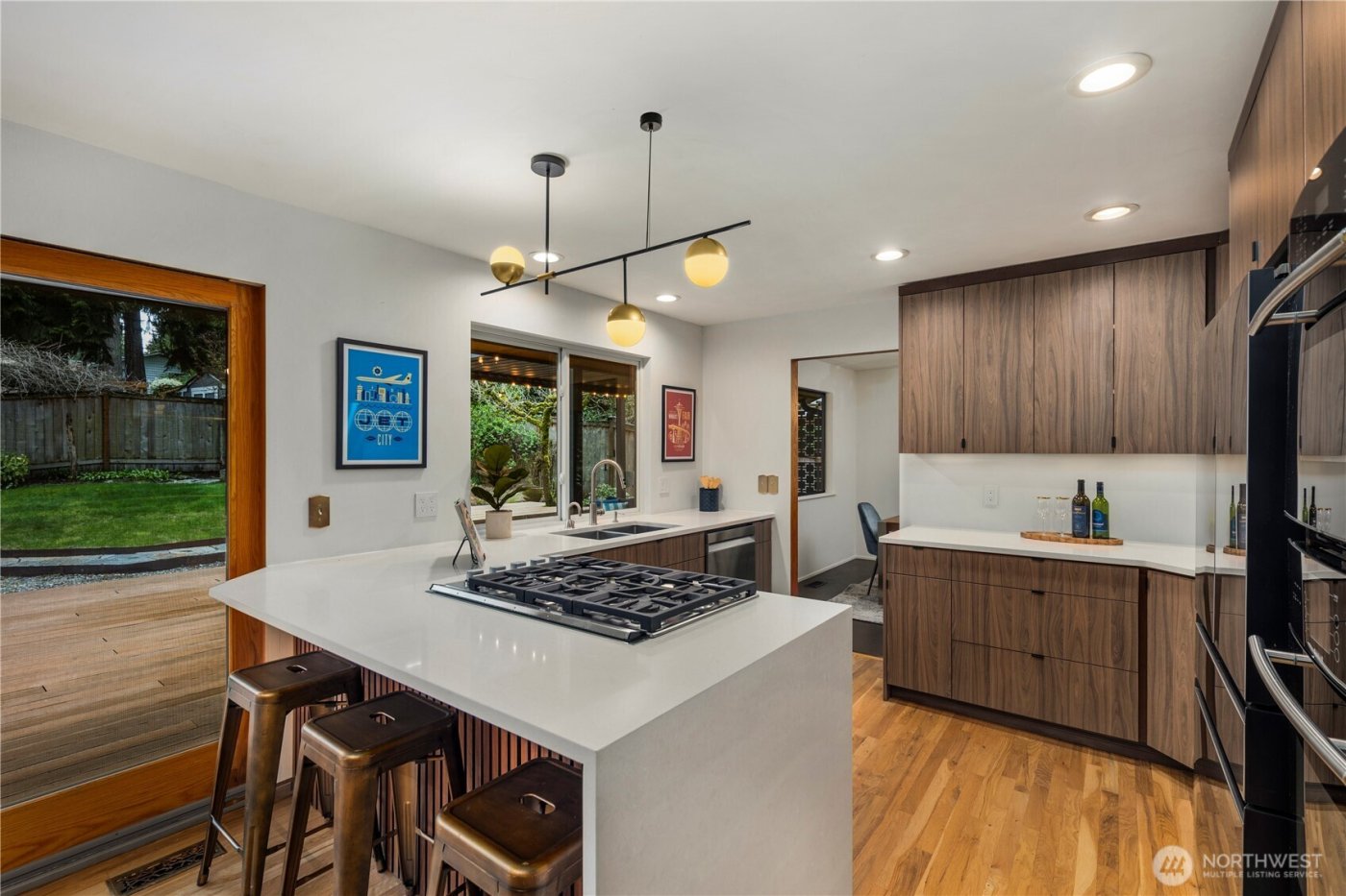 16700 SE 31st Street , Bellevue, WA 98008-5721