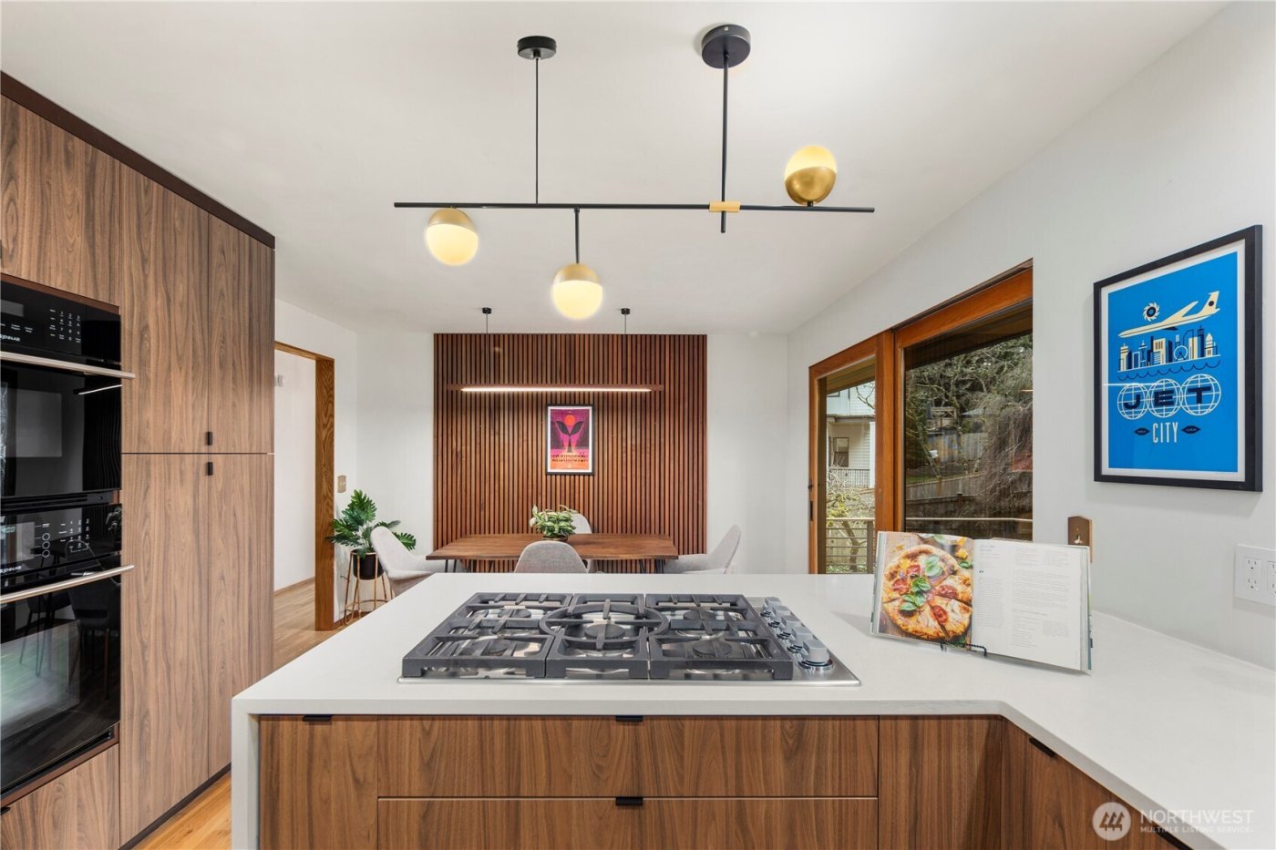 16700 SE 31st Street , Bellevue, WA 98008-5721