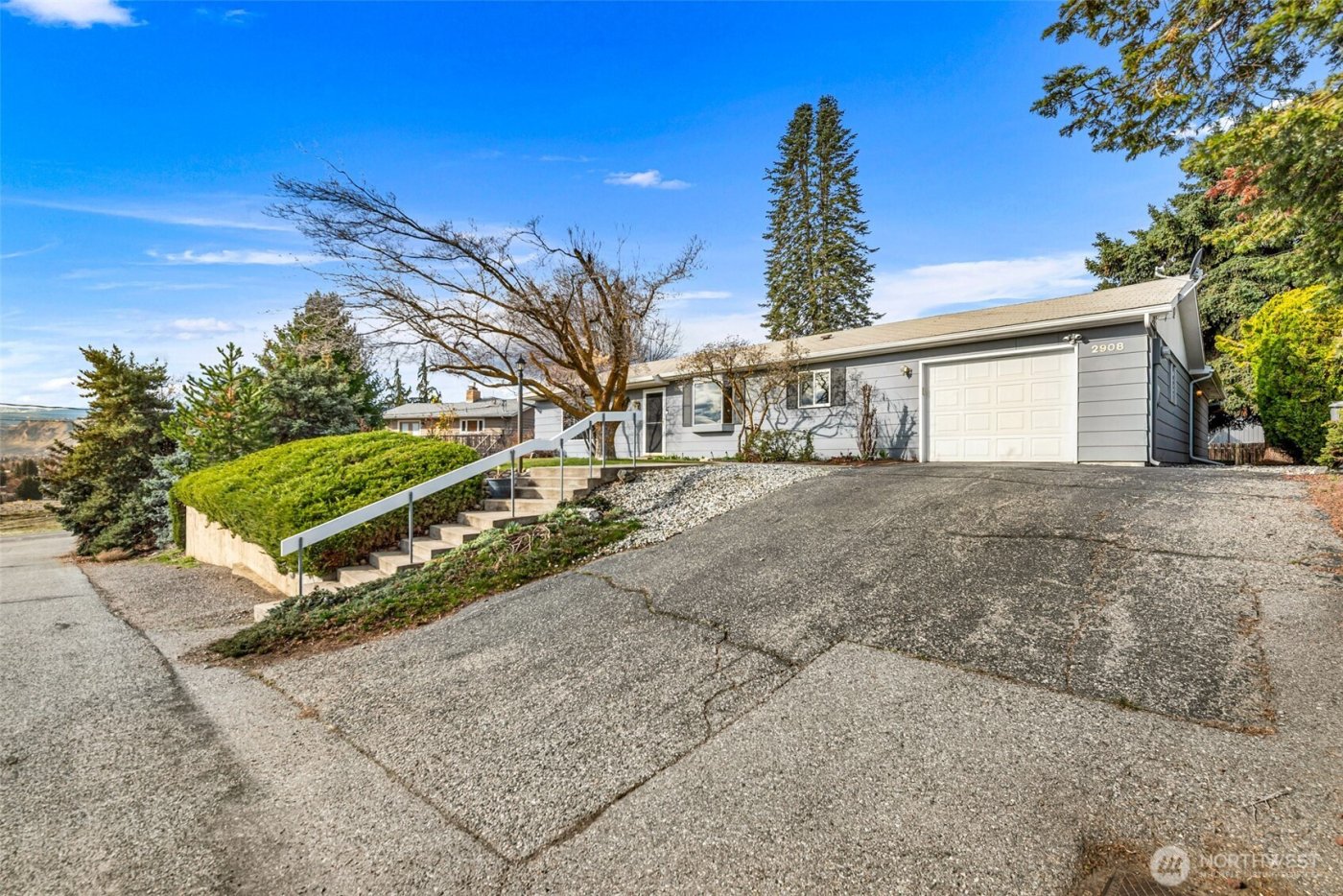 2908 Alvista Place , Wenatchee, WA 98801