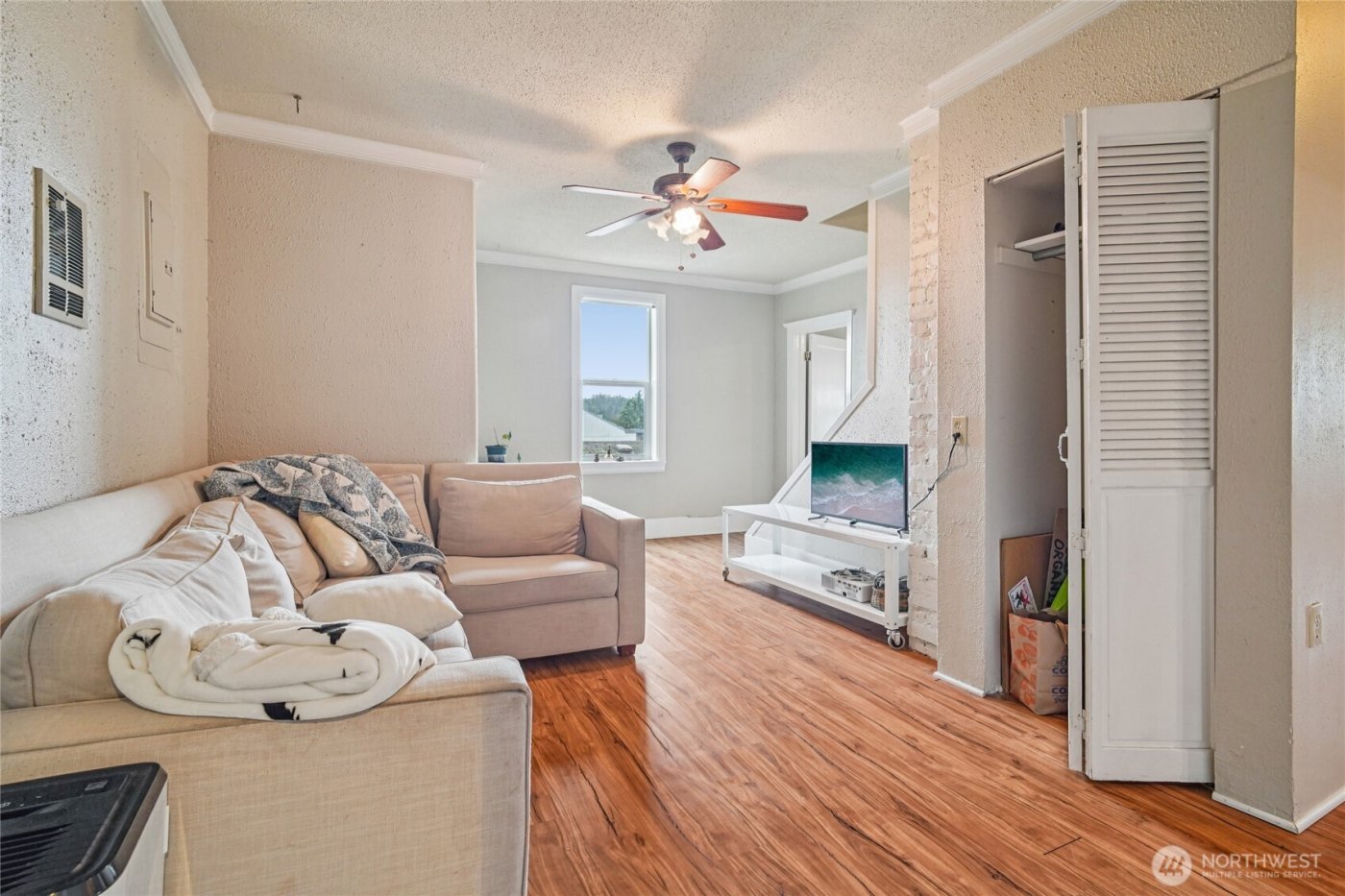 3913 3915 S Edmunds Street , Seattle, WA 98118