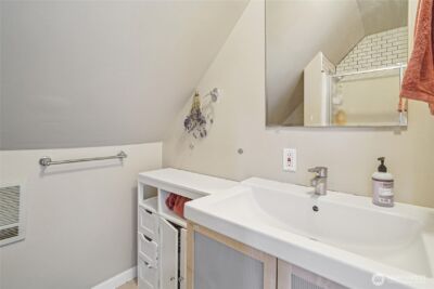 3913 3915 S Edmunds Street , Seattle, WA 98118 - Photo 23