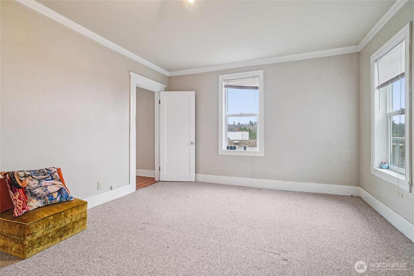 3913 3915 S Edmunds Street , Seattle, WA 98118