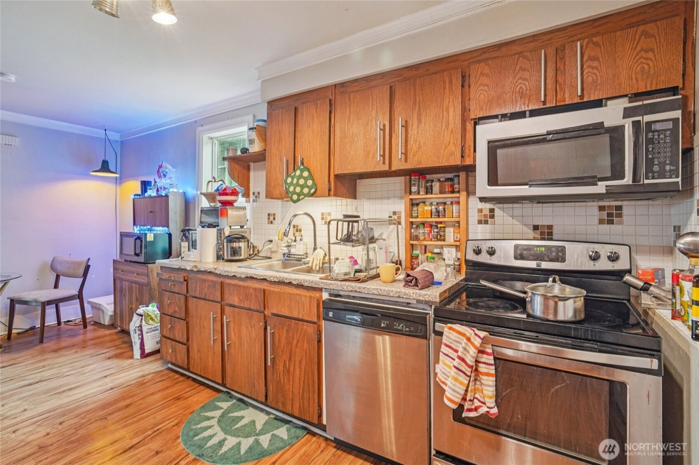 3913 3915 S Edmunds Street , Seattle, WA 98118