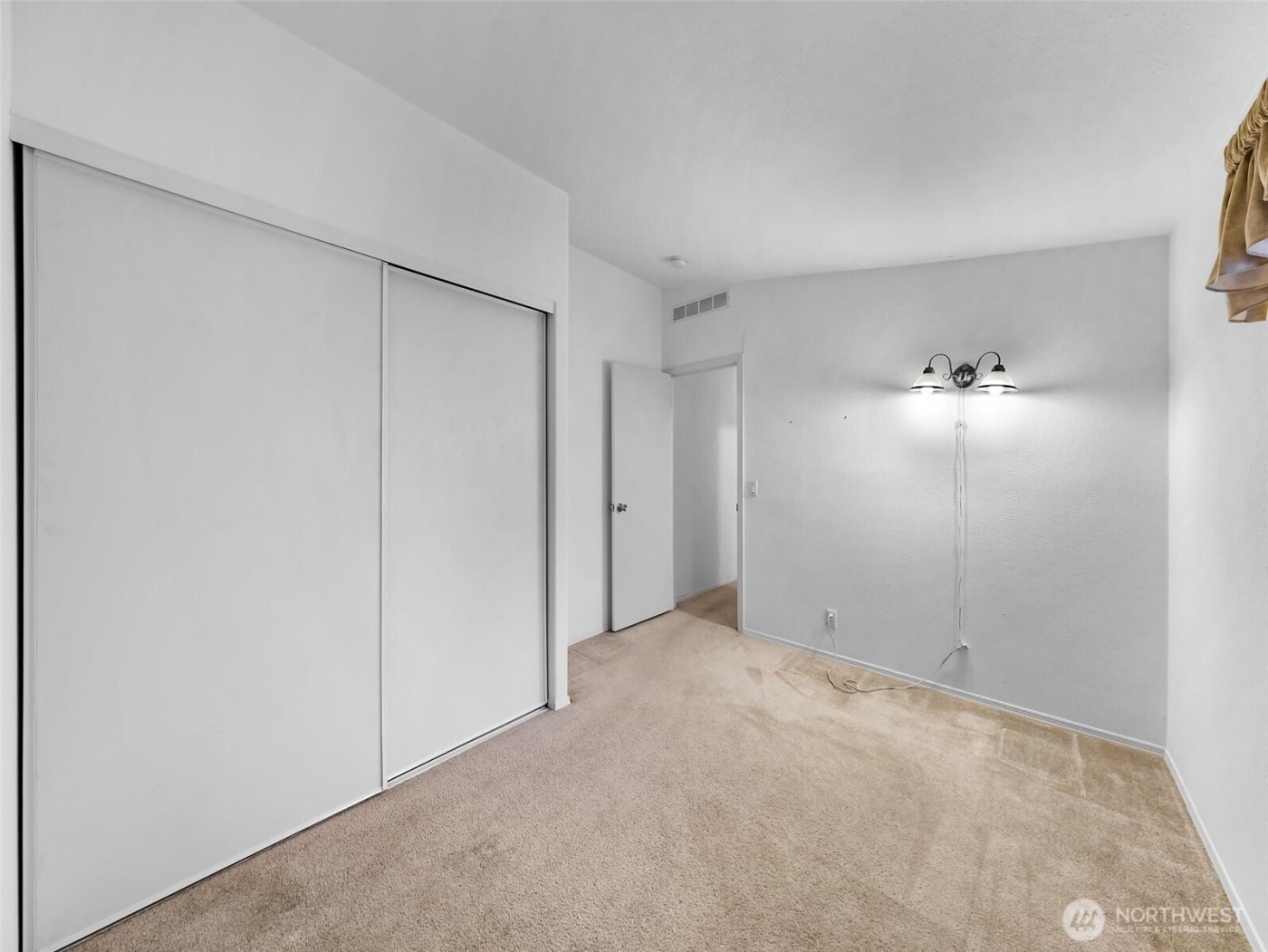 1200 Lincoln Street SW #120, Bellingham, WA 98229