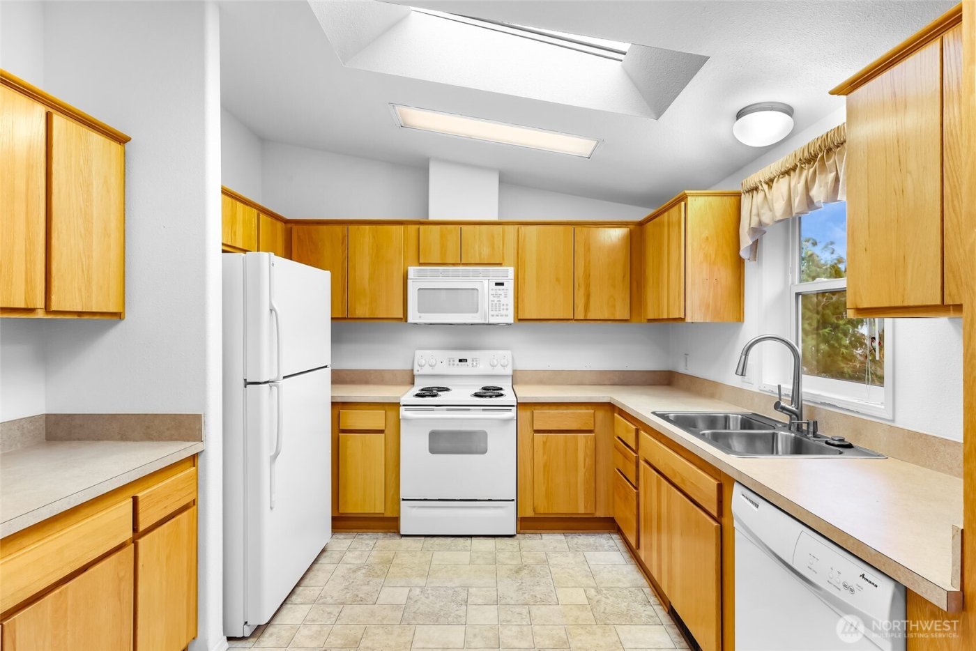 1200 Lincoln Street SW #120, Bellingham, WA 98229