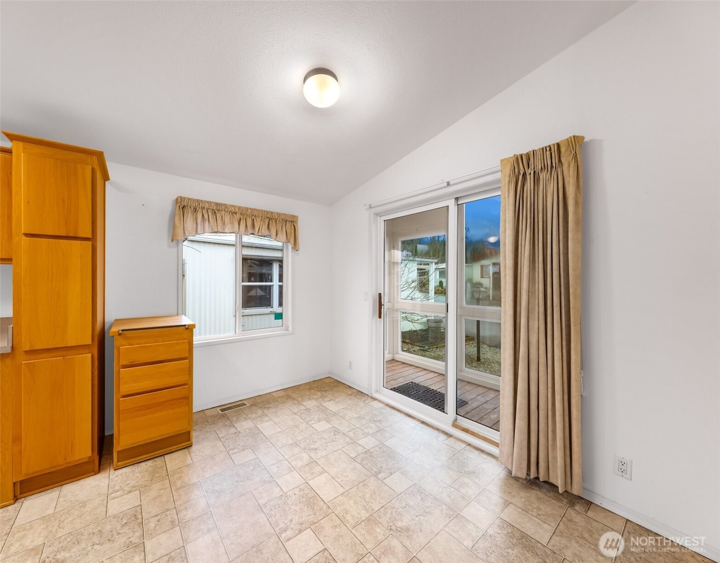 1200 Lincoln Street SW #120, Bellingham, WA 98229