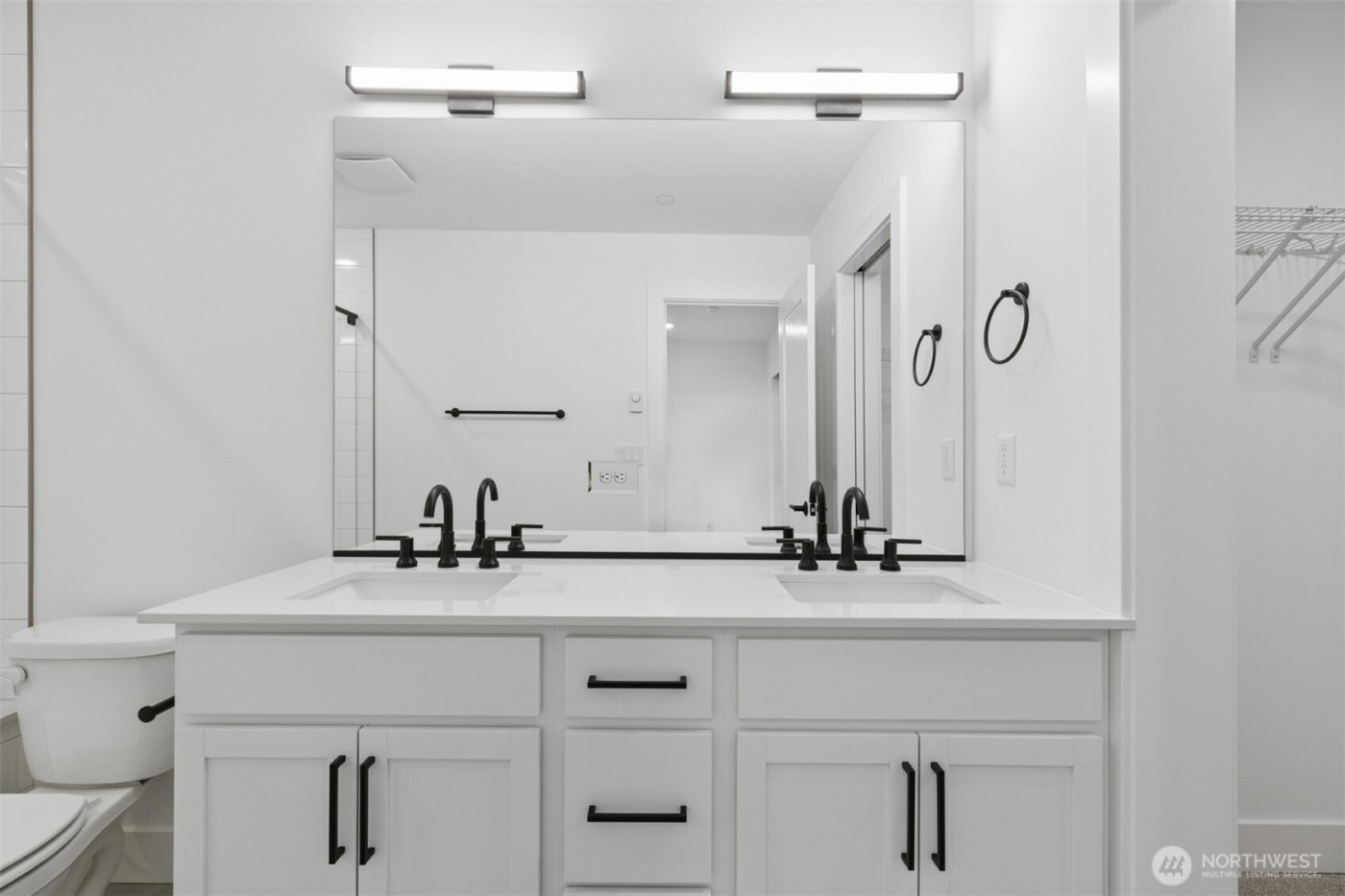 1196 Waterfall Way SE #1804, North Bend, WA 98045