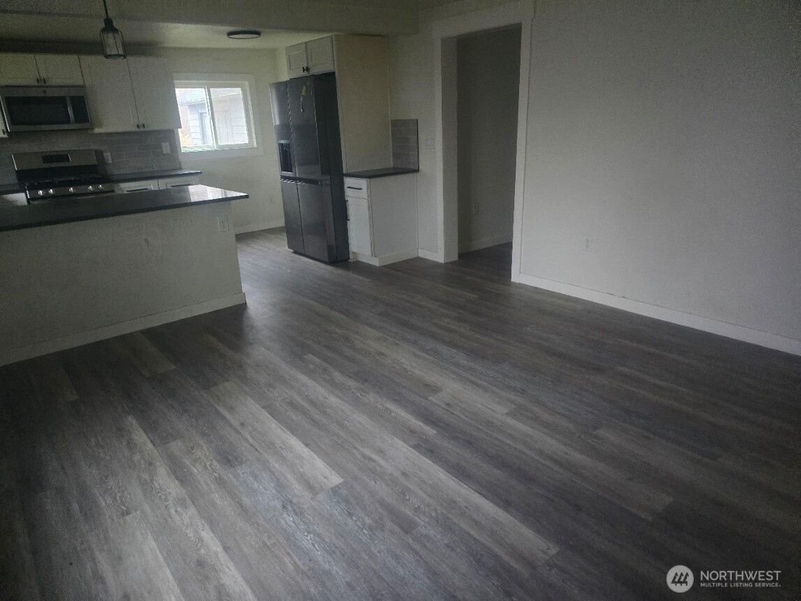 410 E Cherry Avenue , Ritzville, WA 99169