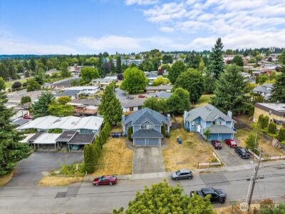 2826 NE 8th Street , Renton, WA 98056 - Photo 4