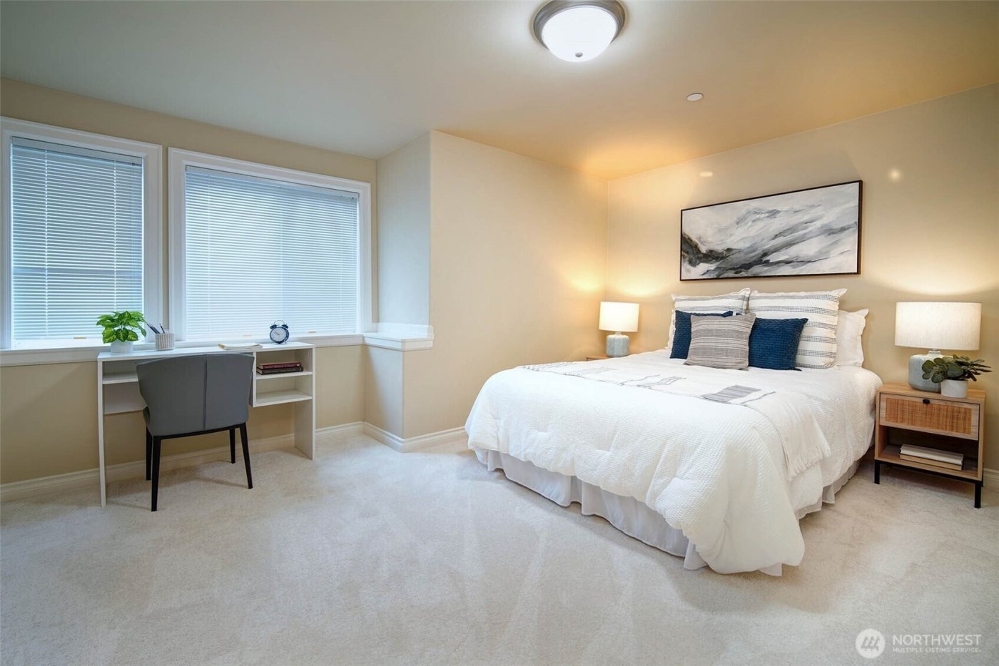 6145 93rd Avenue SE, Mercer Island, WA 98040-5045