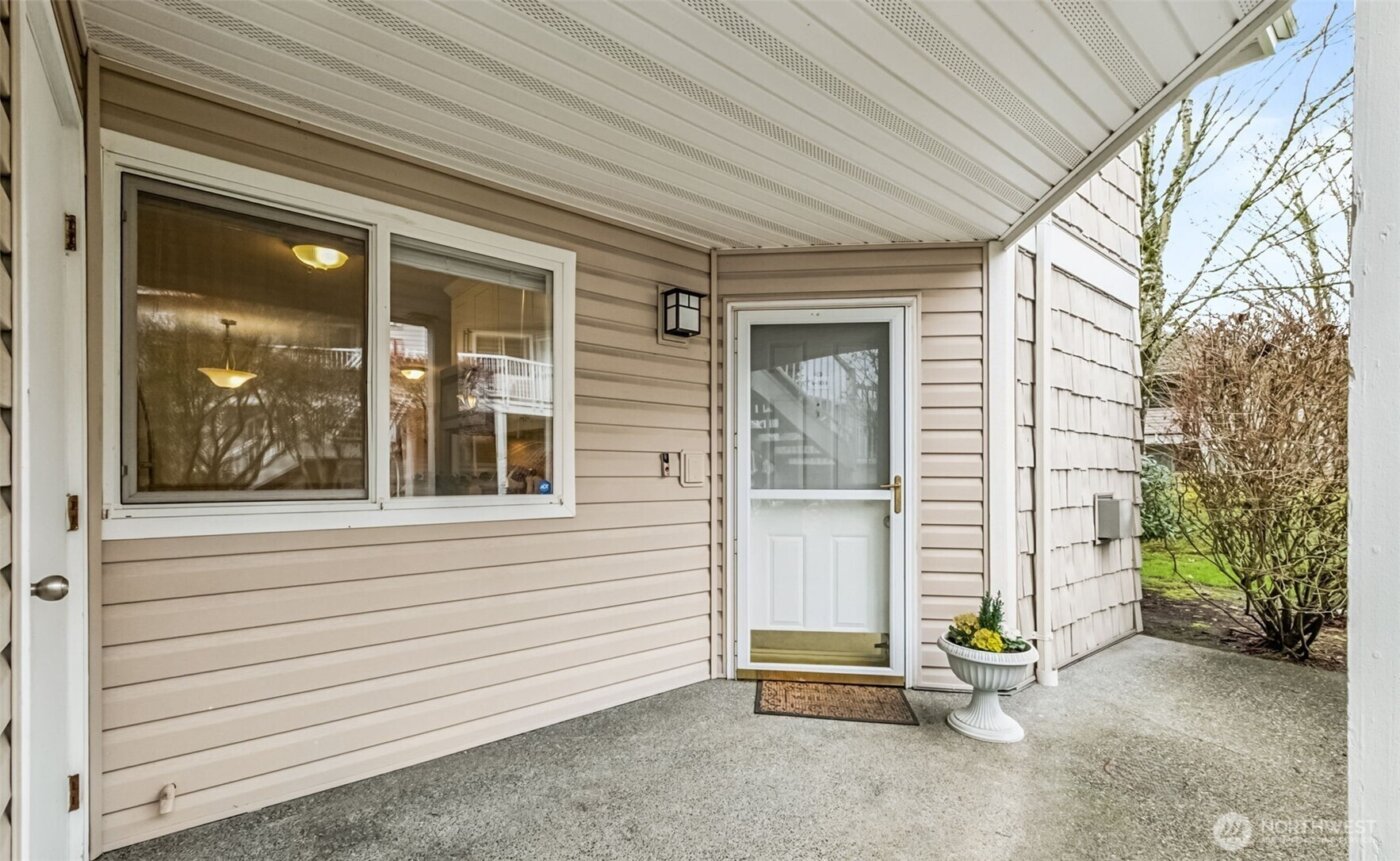 11130 SE 208th Street #A104, Kent, WA 98031