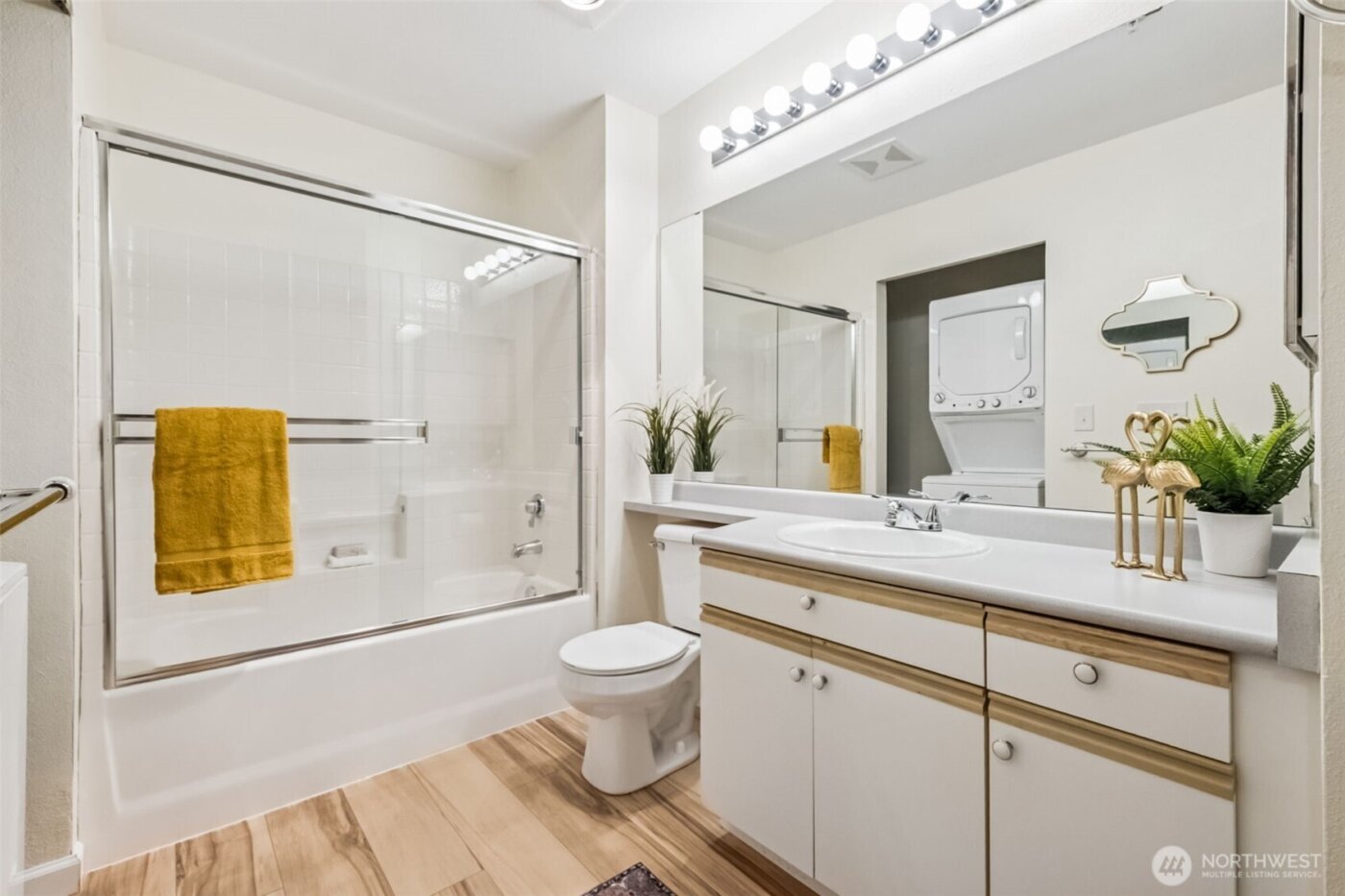 11130 SE 208th Street #A104, Kent, WA 98031