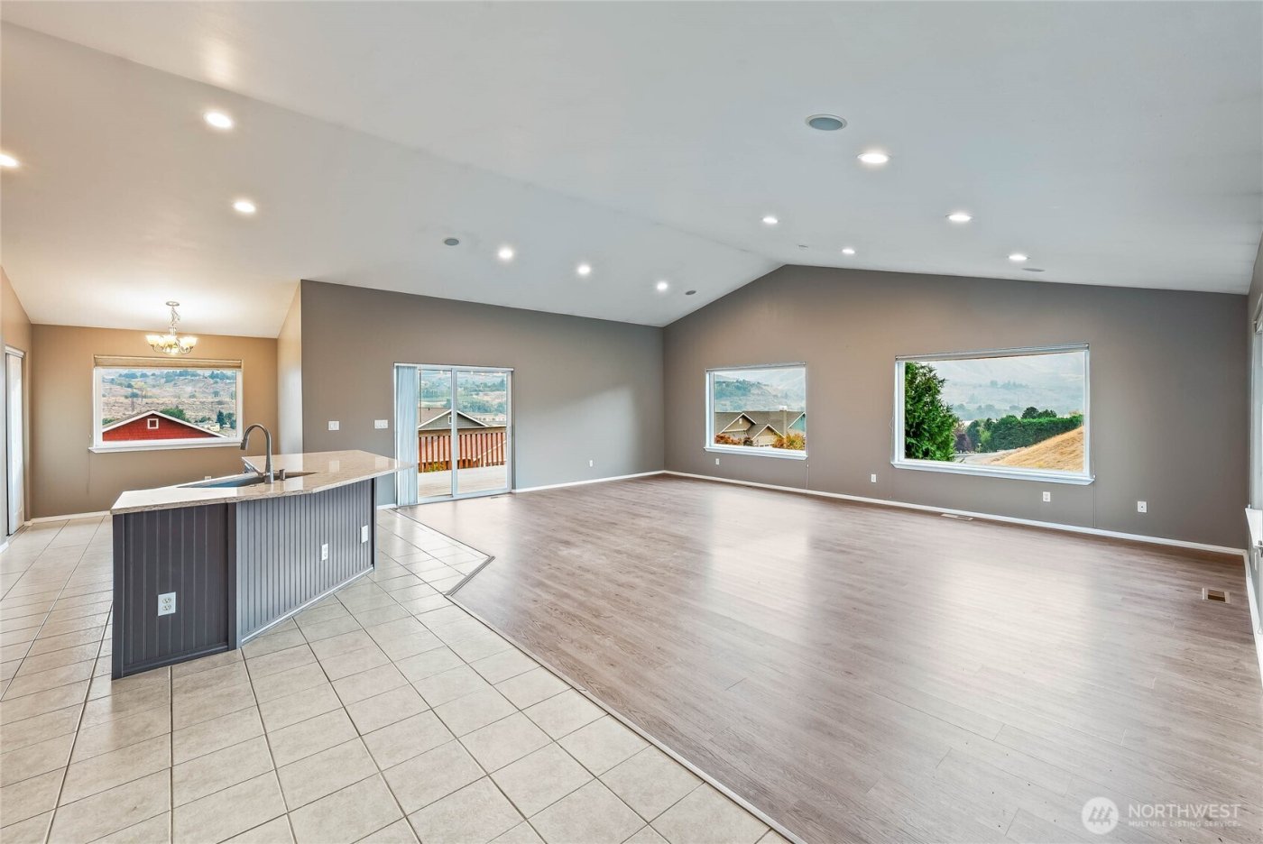 2840 Akamai Way , East Wenatchee, WA 98802