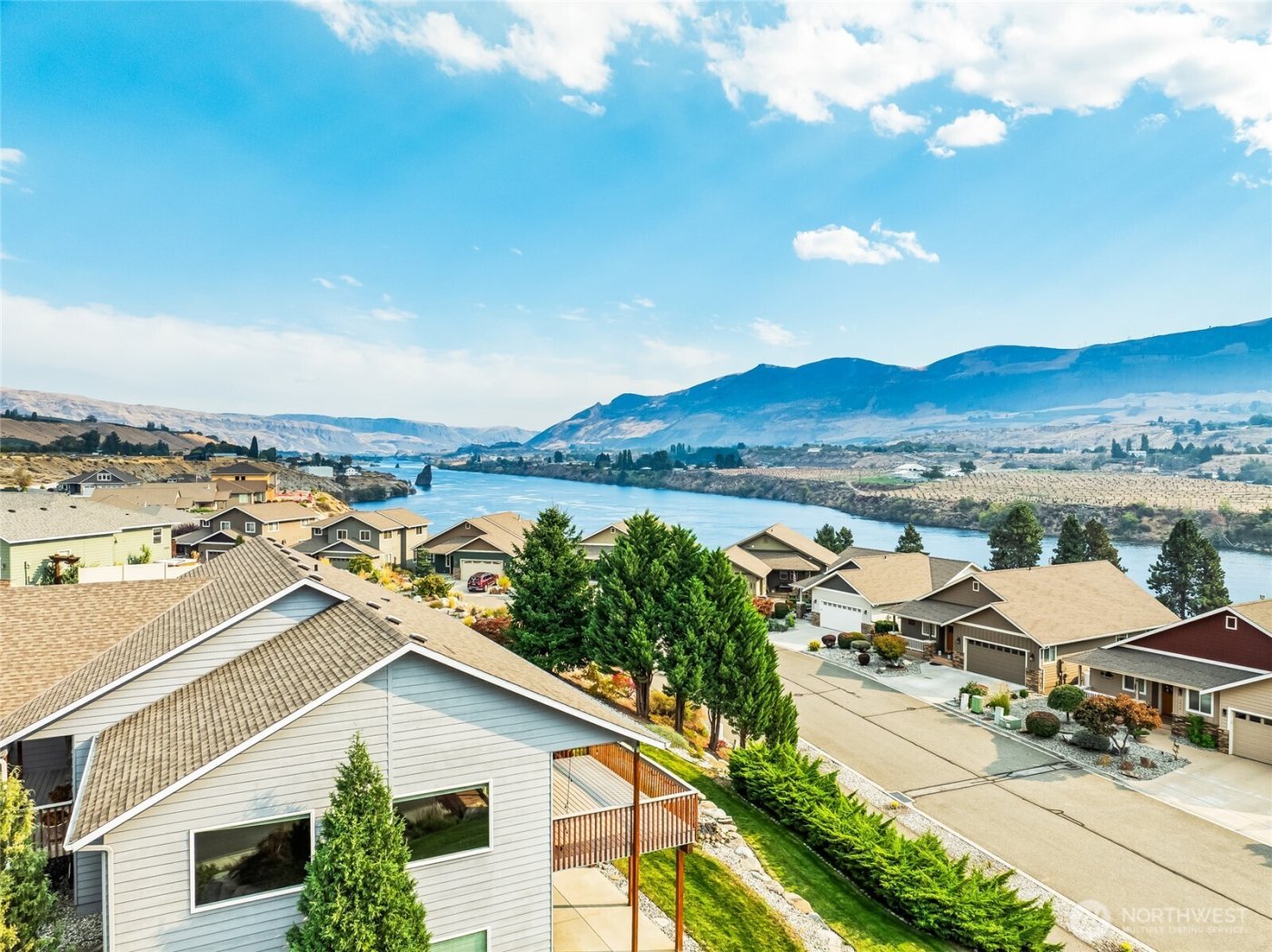 2840 Akamai Way , East Wenatchee, WA 98802