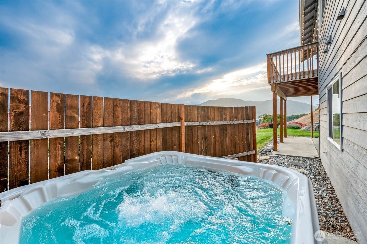 2840 Akamai Way , East Wenatchee, WA 98802