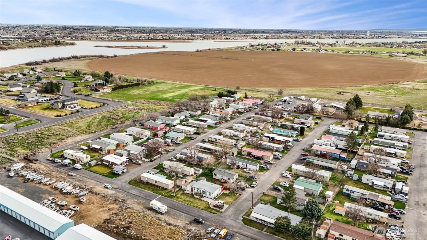 3057 Road H NE #21, Moses Lake, WA 98837