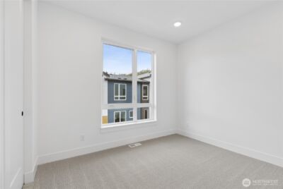 12217 137th Place NE #2704, Redmond, WA 98052 - Photo 15