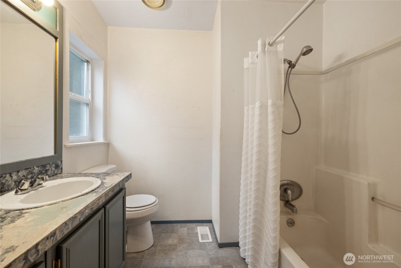 8341 Daphne Ct SE , Yelm, WA 98597