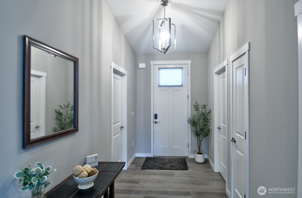 701 Myers Street SE, Rainier, WA 98576