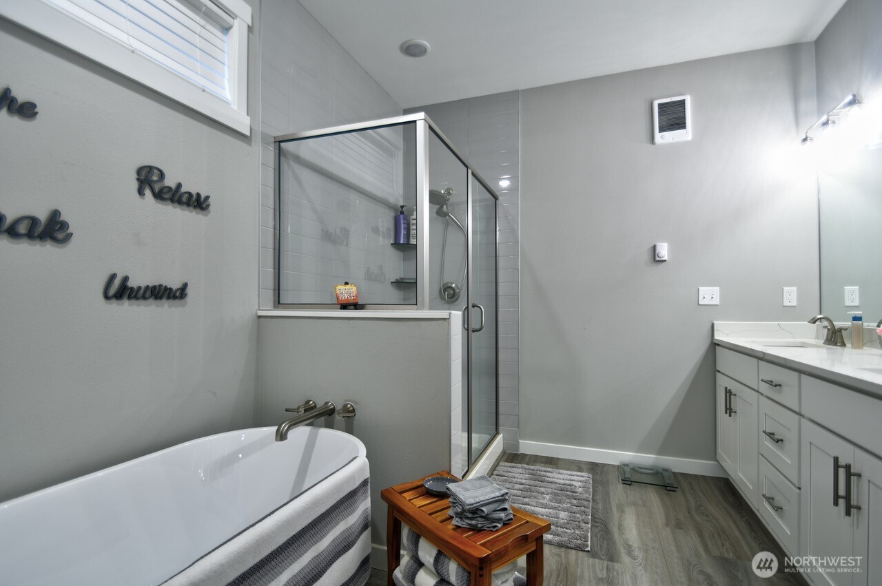 701 Myers Street SE, Rainier, WA 98576