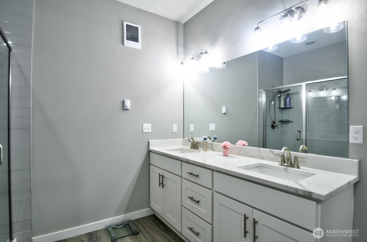 701 Myers Street SE, Rainier, WA 98576