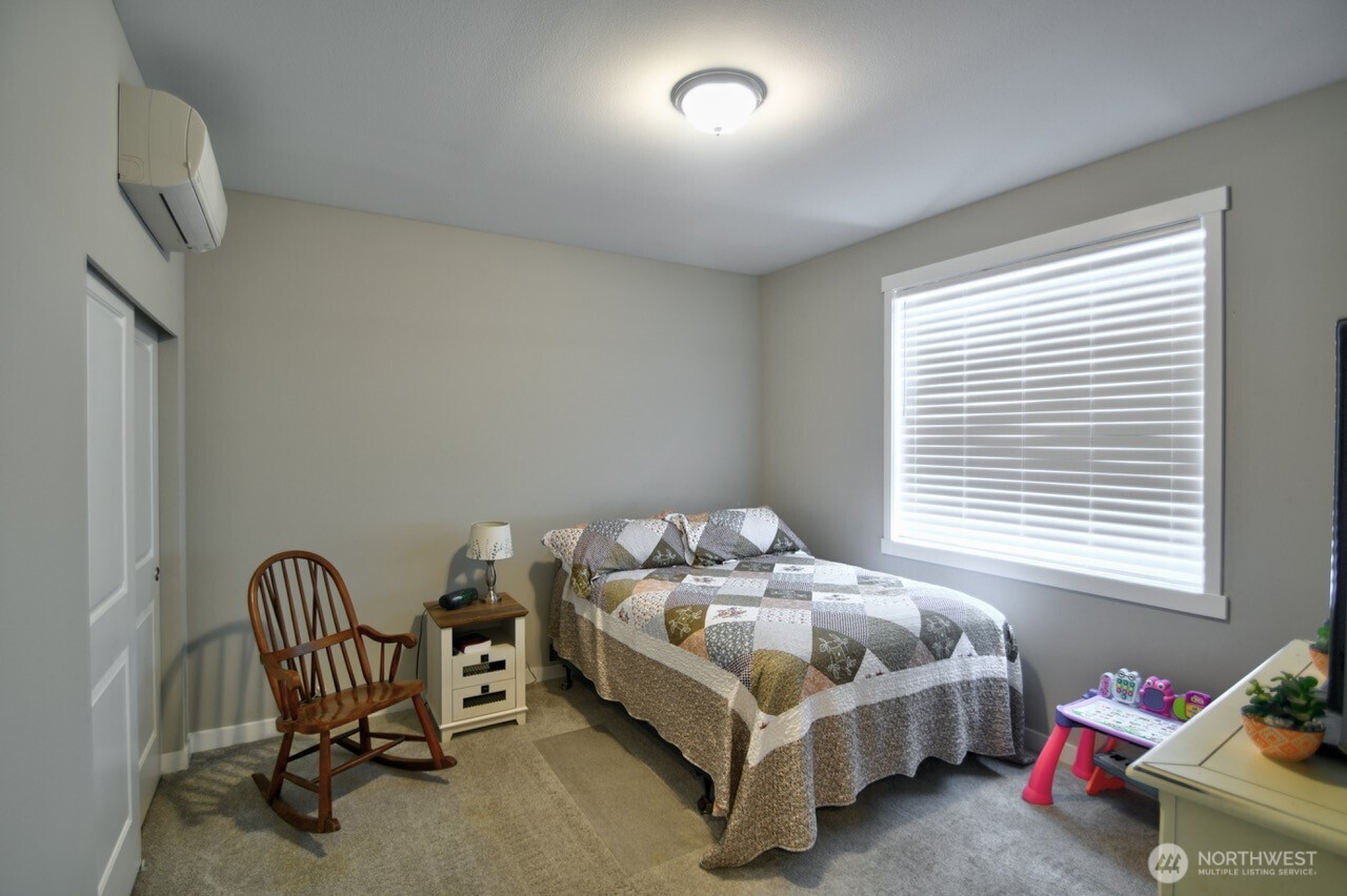 701 Myers Street SE, Rainier, WA 98576