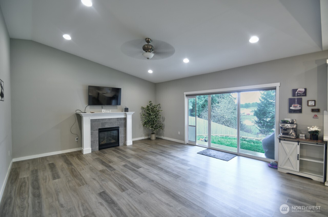 701 Myers Street SE, Rainier, WA 98576