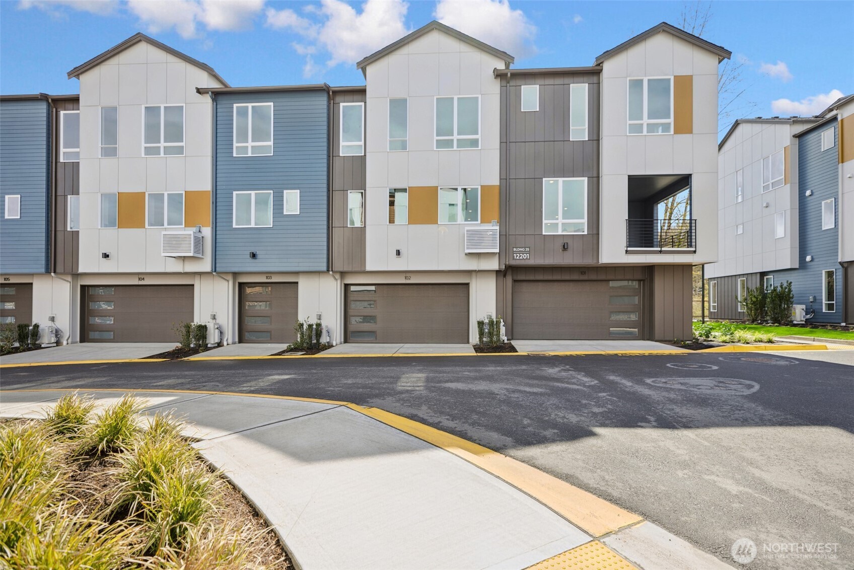 12201 137th Place NE #2502, Redmond, WA 98052