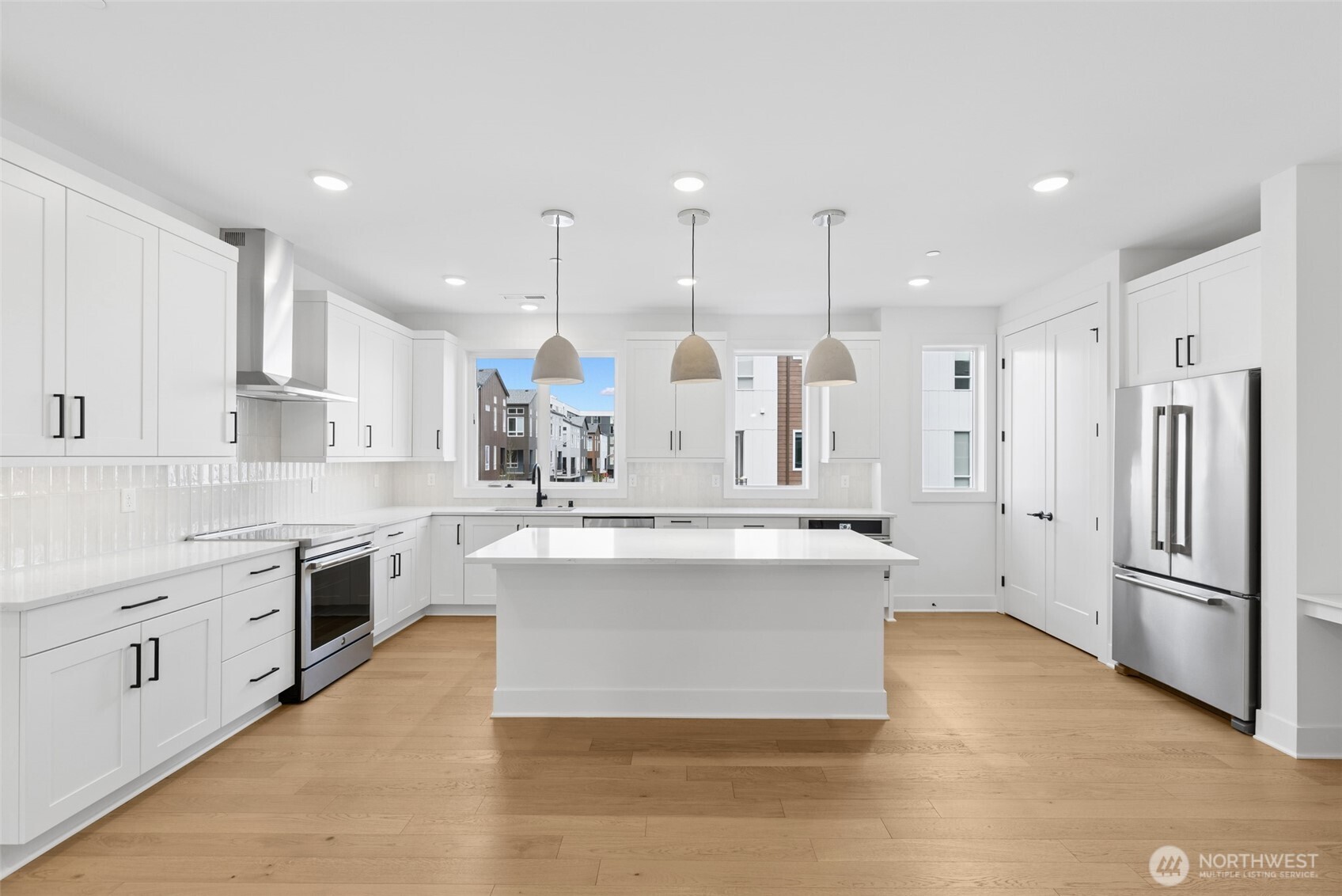 12201 137th Place NE #2502, Redmond, WA 98052