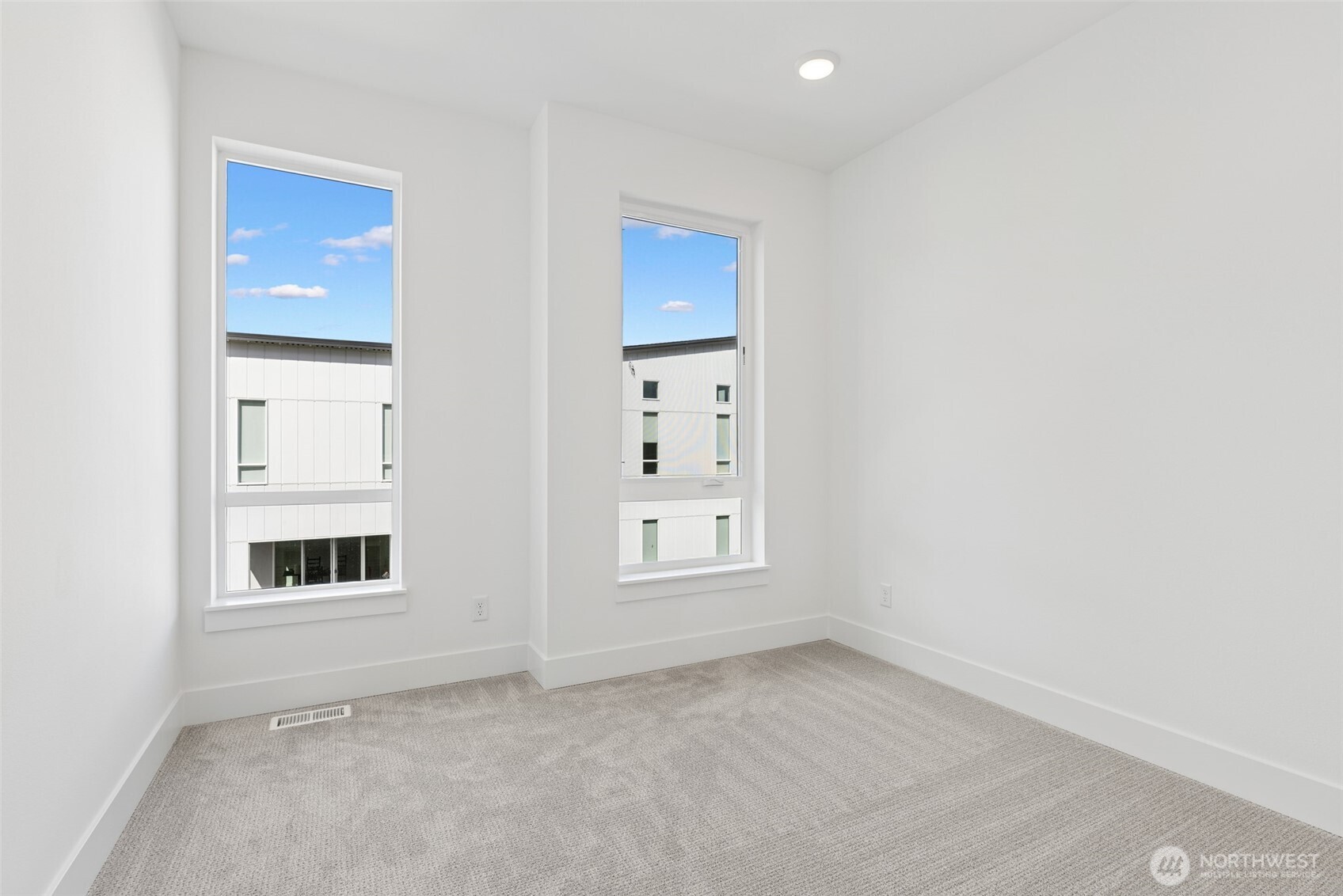 12201 137th Place NE #2502, Redmond, WA 98052