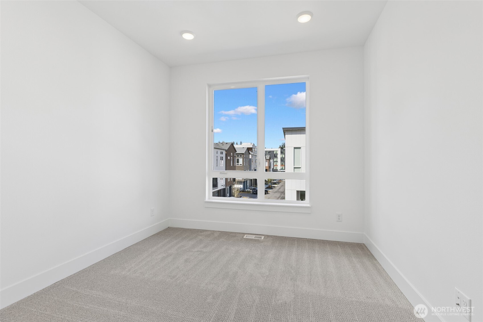 12201 137th Place NE #2502, Redmond, WA 98052