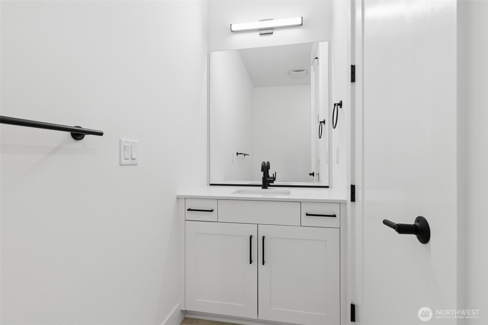 12201 137th Place NE #2502, Redmond, WA 98052