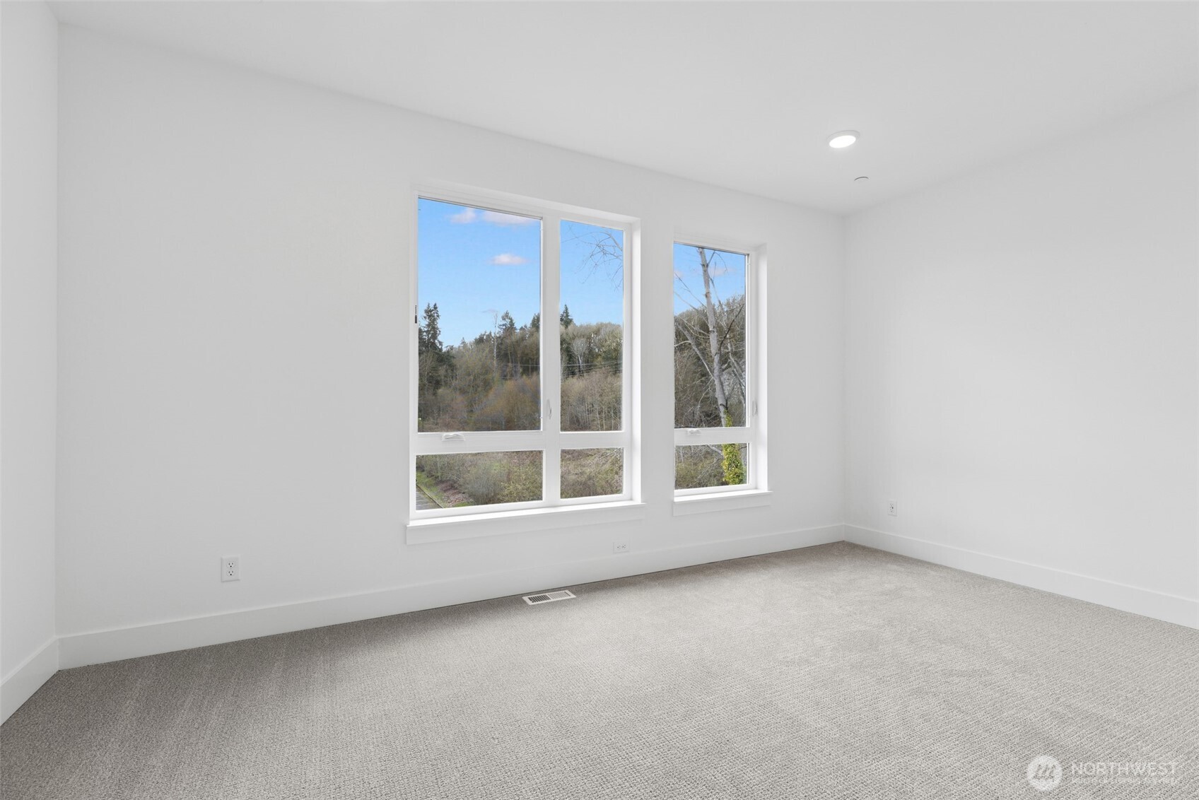 12201 137th Place NE #2502, Redmond, WA 98052