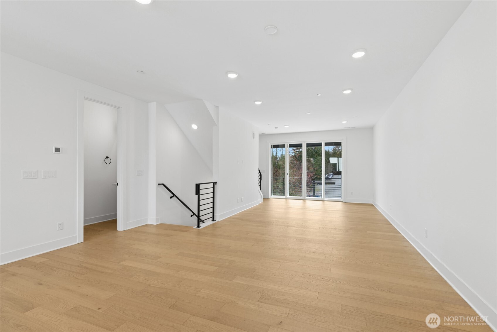 12201 137th Place NE #2502, Redmond, WA 98052