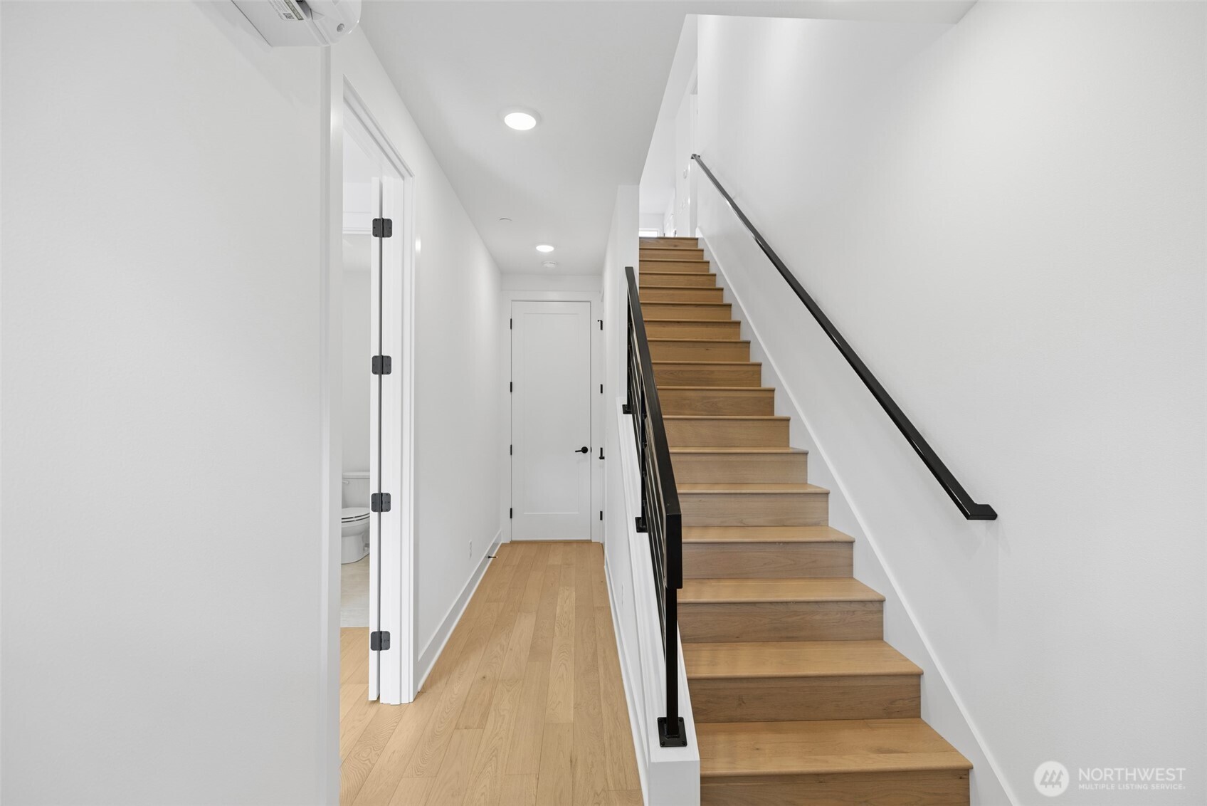 12201 137th Place NE #2502, Redmond, WA 98052