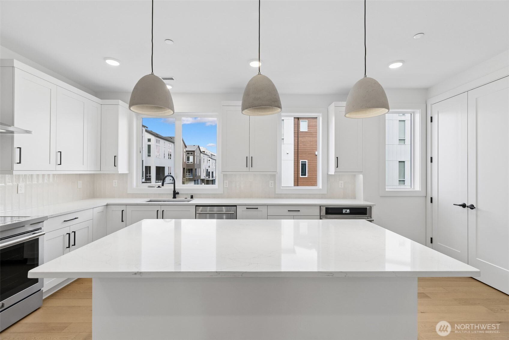 12201 137th Place NE #2502, Redmond, WA 98052