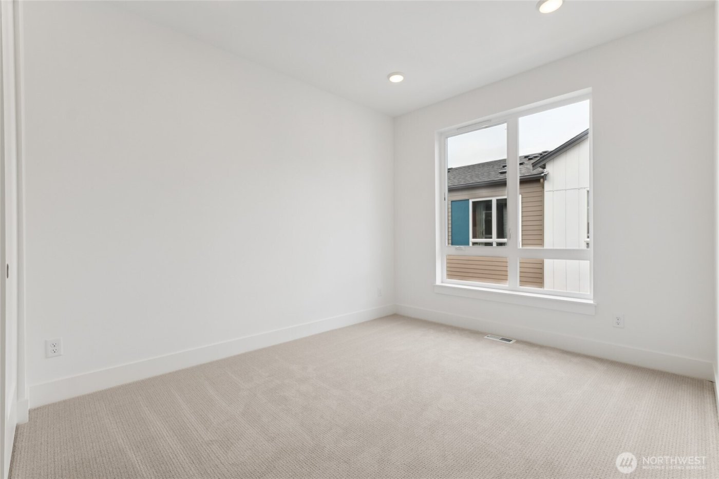 12217 137th Place NE #2703, Redmond, WA 98052