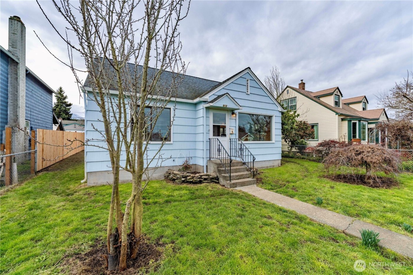 918 E 5th Street , Port Angeles, WA 98362