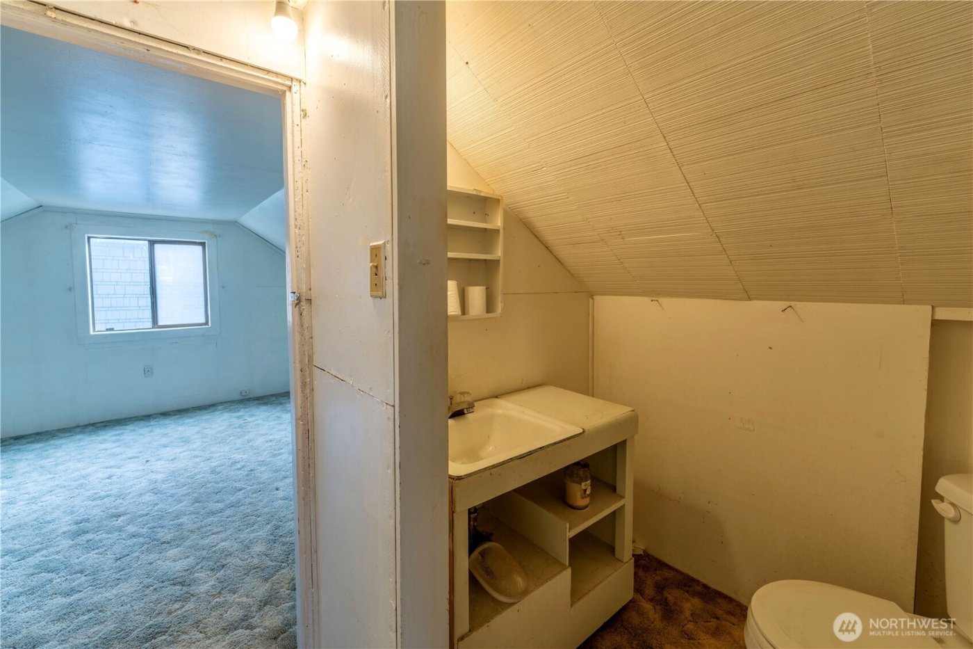 918 E 5th Street , Port Angeles, WA 98362