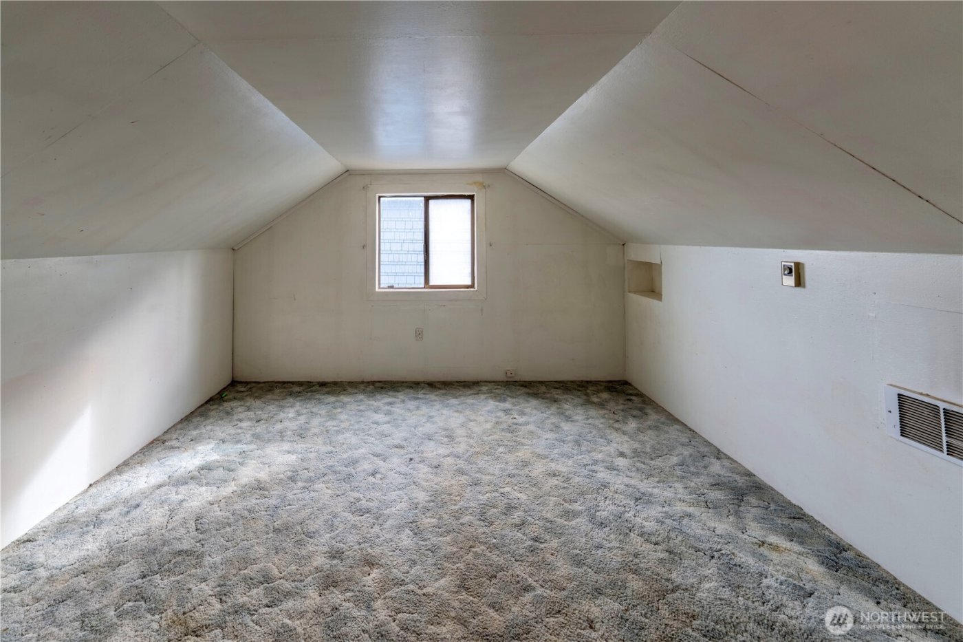 918 E 5th Street , Port Angeles, WA 98362