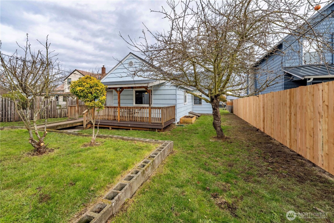 918 E 5th Street , Port Angeles, WA 98362