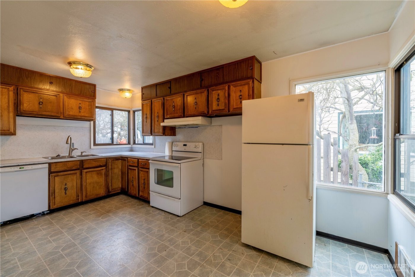 918 E 5th Street , Port Angeles, WA 98362