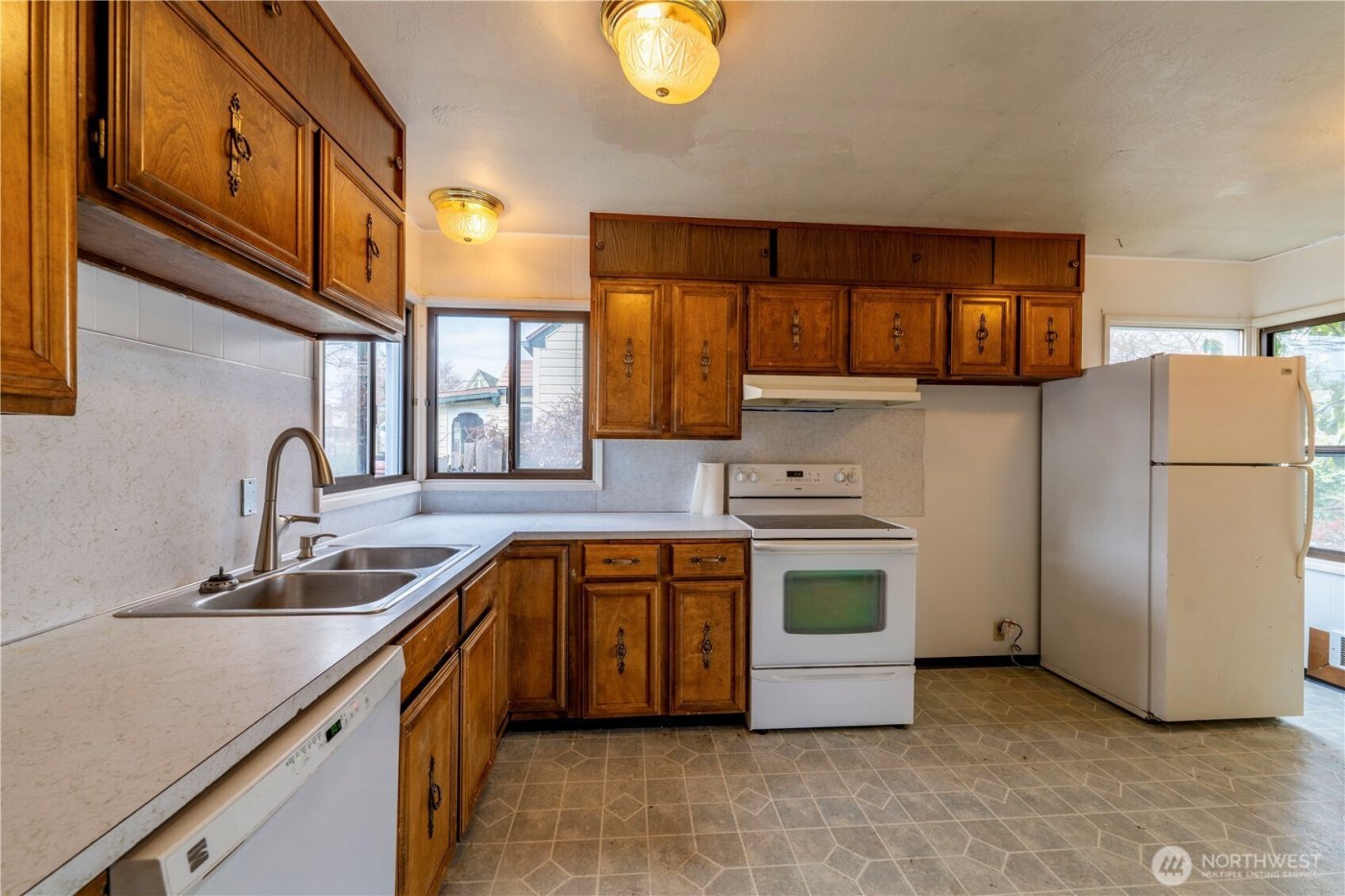 918 E 5th Street , Port Angeles, WA 98362