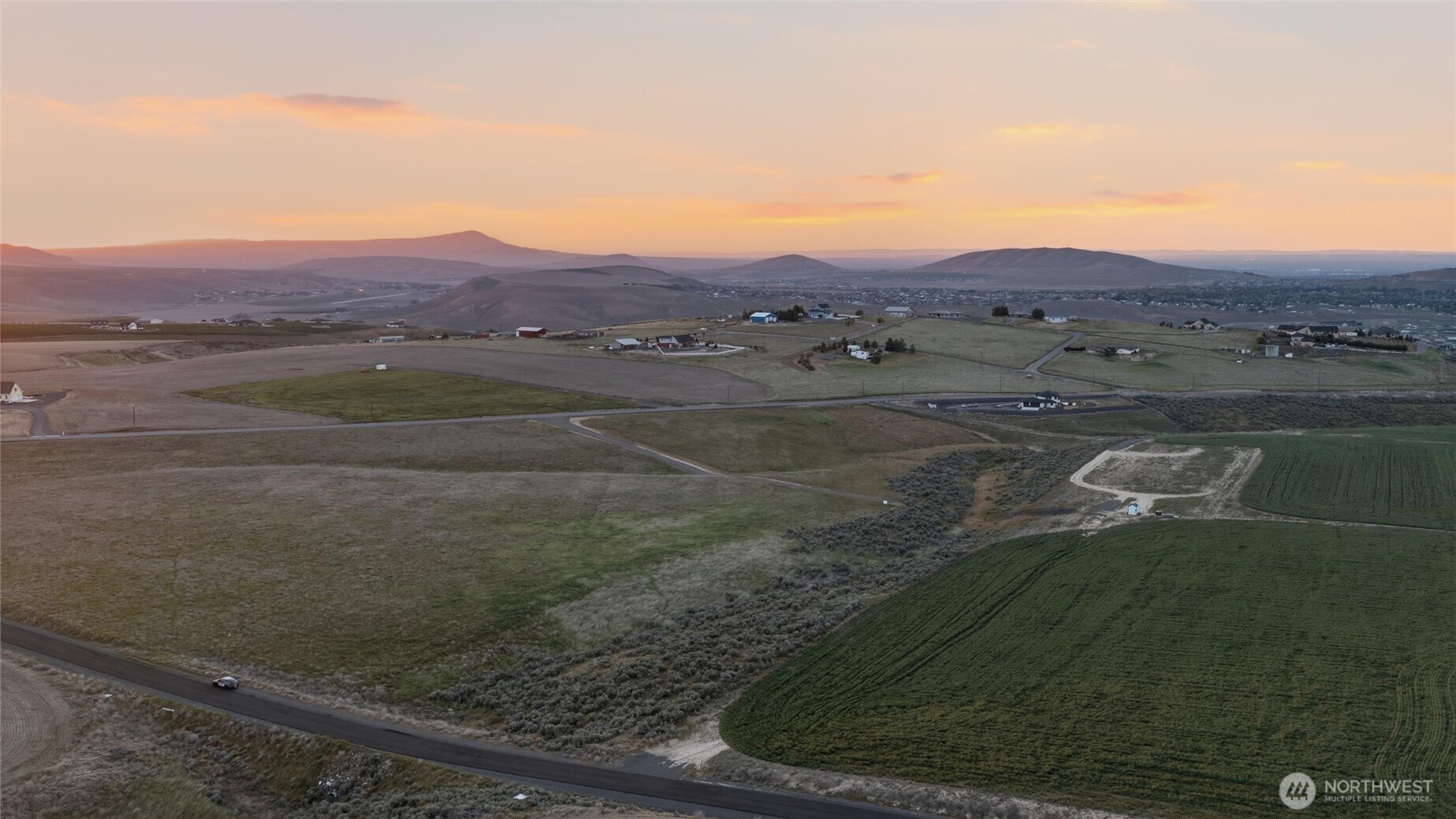 100900 E Bastian PR SE, Kennewick, WA 99338