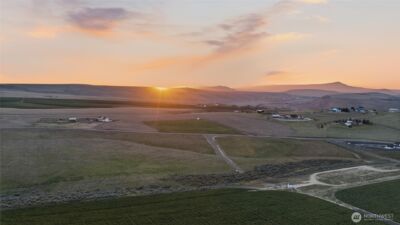 100900 E Bastian PR SE, Kennewick, WA 99338 - Photo 16