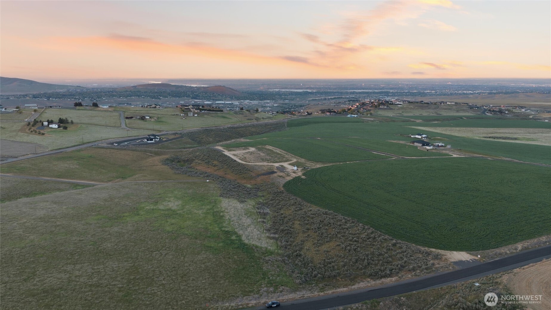 100900 E Bastian PR SE, Kennewick, WA 99338