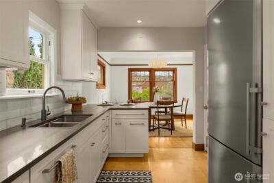 1724 31st Avenue , Seattle, WA 98122-3228 - Photo 11