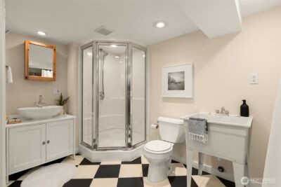 1724 31st Avenue , Seattle, WA 98122-3228 - Photo 20