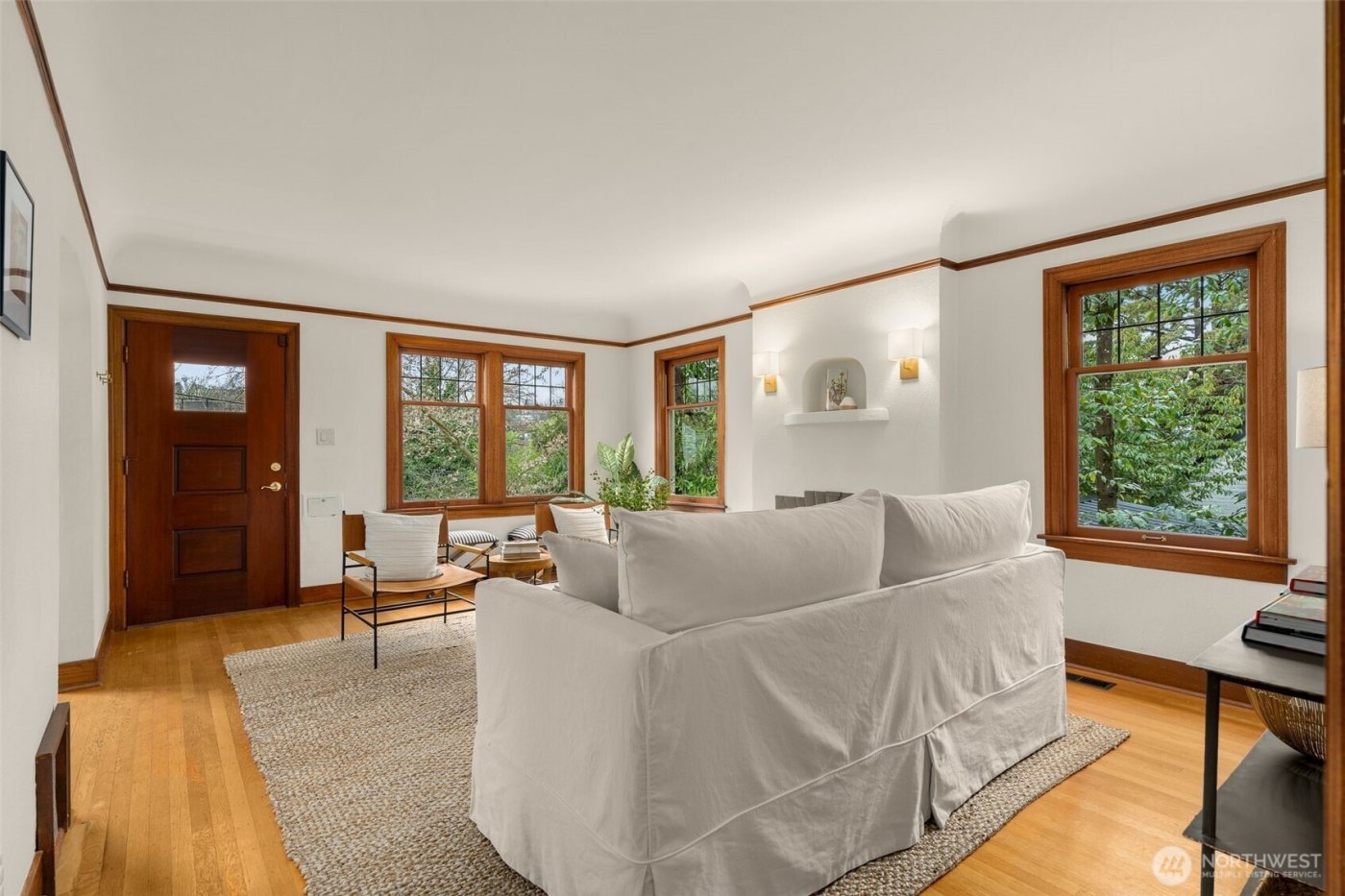 1724 31st Avenue , Seattle, WA 98122-3228